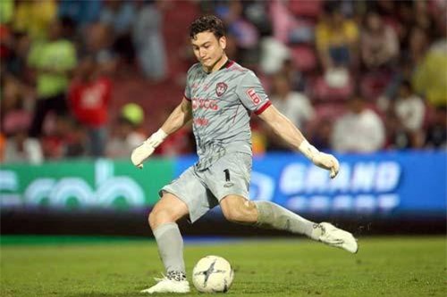 Thủ môn Đặng Văn Lâm và những con số thống kê trong mùa giải đầu tiên tại Giải VĐQG Thái Lan
