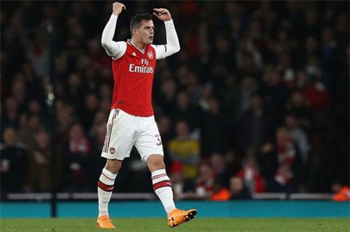 Huyền thoại Premier League mách nước để 'tội đồ' Arsenal cứu vãn sự nghiệp