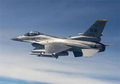 Nga bắt tay phát triển tiêm kích tàng hình 1 động cơ