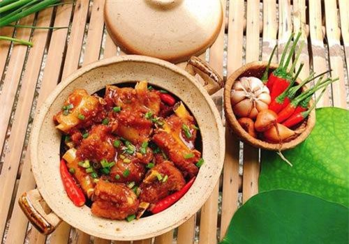 Ngon miệng với sườn kho tiêu thơm lừng