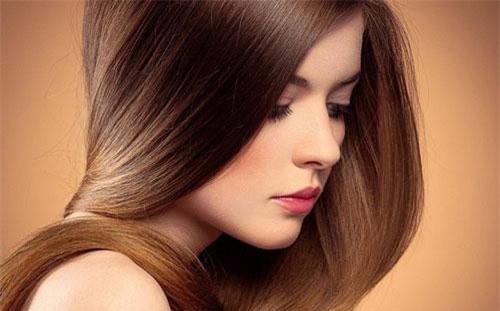 3 cách gội đầu đơn giản để tóc mềm mượt không bết dầu