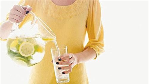 4 công thức pha chế nước chanh giúp thanh lọc cơ thể và giảm cân