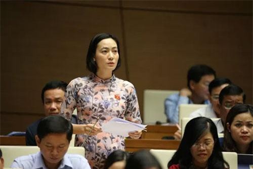 Nạn hành hung đang khiến tình yêu nghề của cán bộ y tế phai nhạt dần