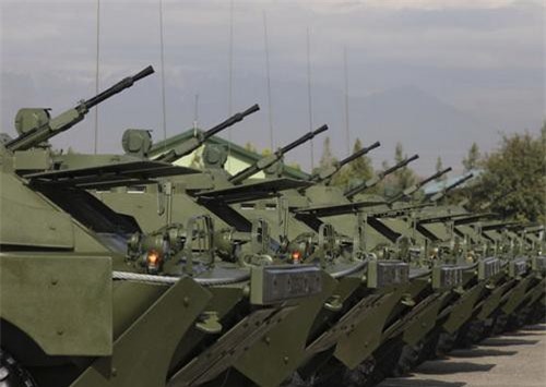 Nga viện trợ vũ khí trị giá 320 triệu Rub cho Tajikistan