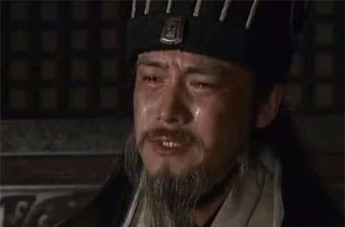Triệu Vân mất Gia Cát Lượng chỉ khóc một chút, vì sao con trai của Trương Phi mất Gia Cát Lượng lại đau lòng tới mức thổ huyết ngất đi?