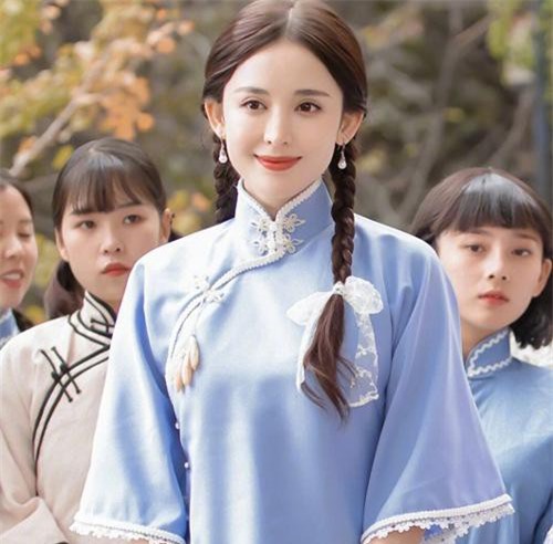 Cổ Lực Na Trát: Đẹp như tiên nữ với tạo hình thời dân quốc trong phim mới 'Thập nhị đàm'