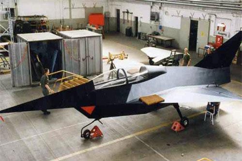 Nhìn lại máy bay tên lửa 'đom đóm' siêu dị của Đức những năm 80