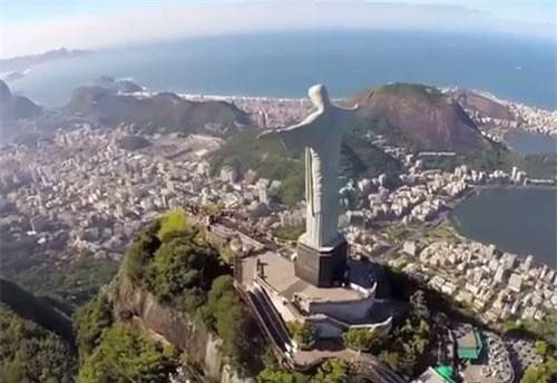 Khám phá những bức tượng và tượng đài lớn nhất thế giới