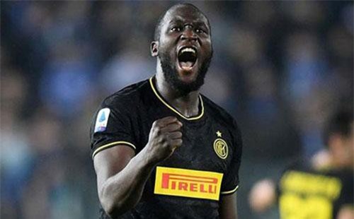 Lukaku khao cả đội Inter sau khi giúp mình lấy lại phong độ