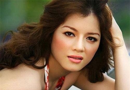 Lý Nhã Kỳ: Người đẹp bí ẩn của showbiz Việt