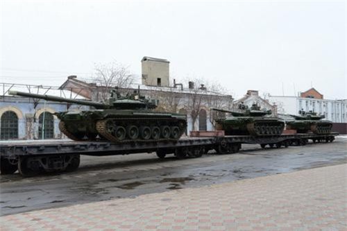 Quân đội Nga nhận loạt xe tăng T-80BVM nâng cấp cực mạnh