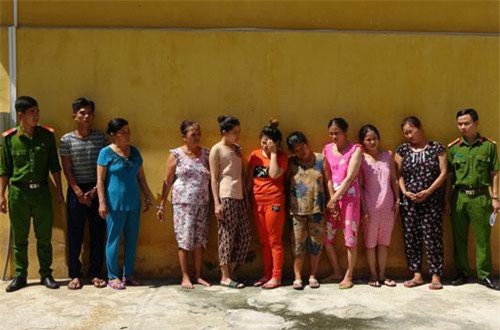 Tây Ninh: Tạm giữ hình sự 9 đối tượng đánh bạc