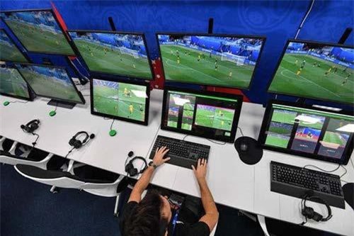 VAR công bố tính năng mới, cuộc cách mạng việt vị bắt đầu tại Anh?