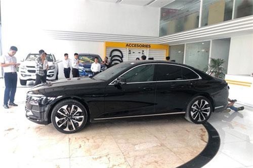 Bảng giá ôtô VinFast tháng 11/2019: Tiếp tục tăng giá