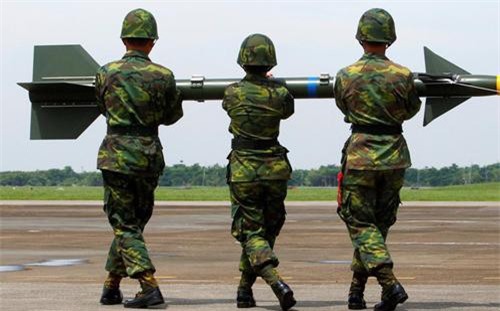 GS Mỹ mách Đài Loan vũ khí tối thượng khiến Trung Quốc muốn tấn công cũng khó, phải 'ôm cục tức'