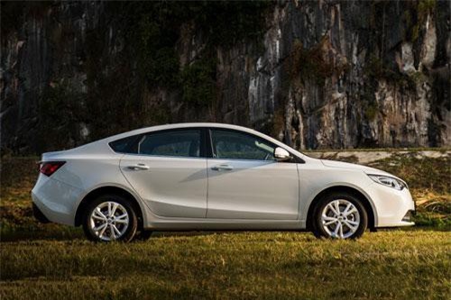 Khám phá xe sedan động cơ tăng áp, giá gần 600 triệu đồng