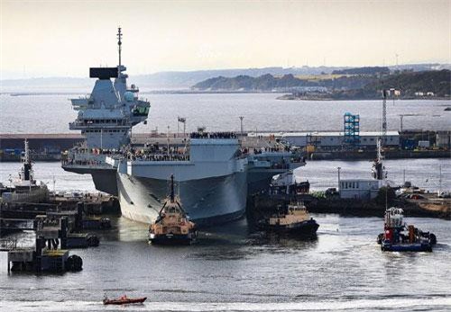Soi tàu sân bay thứ hai lớp Queen Elizabeth của Anh vừa ra biển lớn