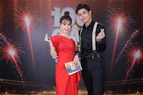 Chồng cũ Trương Quỳnh Anh bị Sam 'tố' mê gái đẹp bỏ bê đàn em