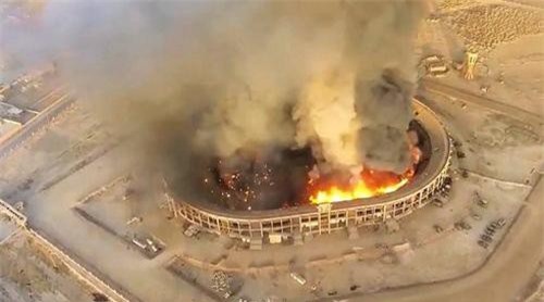 Kho đạn của Mỹ ở Syria chứa những gì khiến Washington phải ném bom tiêu hủy?