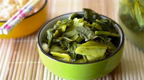 Người tăng huyết áp cần tránh thực phẩm nào?