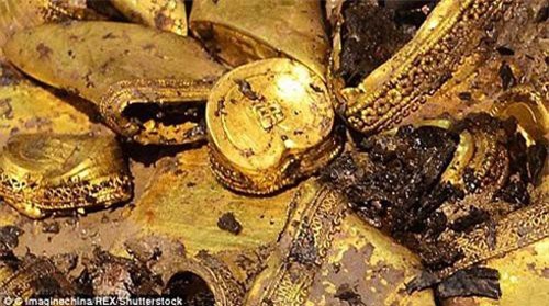 Phát hiện kho báu khổng lồ trong mộ cổ 2.000 tuổi ở Trung Quốc