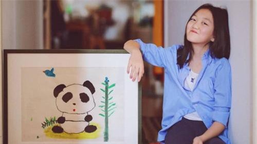 Tranh của con gái Vương Phi - Lý Á Bằng được bán đấu giá, thu về 1 triệu đô la Hong Kong