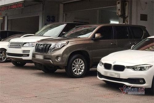 Xe sang cũ ế ẩm, xe bình dân đắt khách trở lại