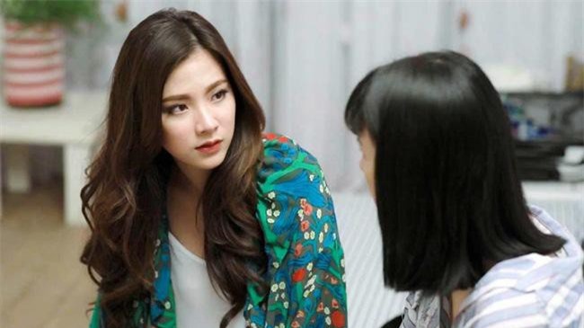 Có người đến tận nhà 'đòi chồng', em nhẹ nhàng kể cho cô nàng nghe một câu chuyện vui, nghe xong ngờ đâu cô ta nước mắt lã chã quay người chạy thẳng