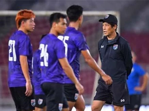 ĐT Thái Lan: 'HLV Akira Nishino đang làm mọi cách để đánh bại Việt Nam'