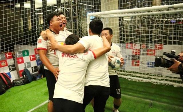 Đội Bpro chiến thắng cuộc thi 'Đấu trường Penalty Bundesliga' đầu tiên tại Đông Nam Á