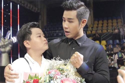 Loạt sao Việt bị 'ném đá' vì sự cố hy hữu khi dẫn chương trình