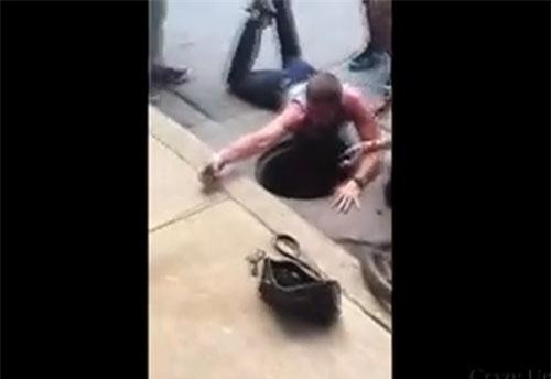 Những khoảnh khắc 'hành động nhỏ, ý nghĩa lớn' khiến hàng triệu người phải rơi nước mắt