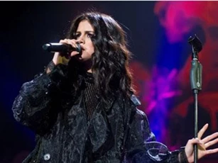 Selena Gomez xác nhận biểu diễn tại AMAs 2019