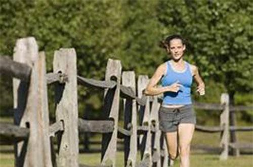 Thực hiện những động tác này trong 10 phút mỗi sáng, cả đời không phải uống thuốc