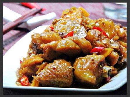 Gà kho sả ớt đậm đà, cay thơm hao cơm cho bữa tối cuối tuần