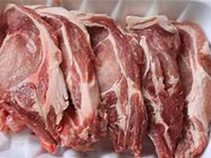 Giá thịt lợn bình ổn tăng đến 16.000 đồng/kg, siêu thị vẫn than lỗ