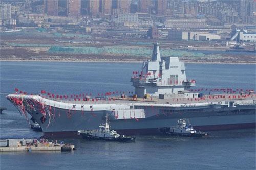 Động thái lạ ở nhà máy đóng tàu Type 001: Sắp có thêm 'hàng' mới?