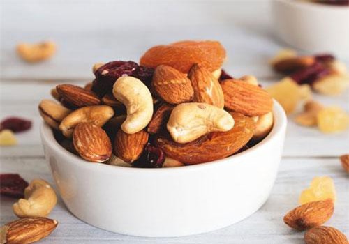 10 thực phẩm hàng đầu giúp mái tóc dày và bóng khỏe