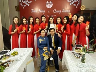 Ngắm 'dàn bê tráp xinh nhất Việt Nam' trong đám hỏi Bùi Thanh Hằng