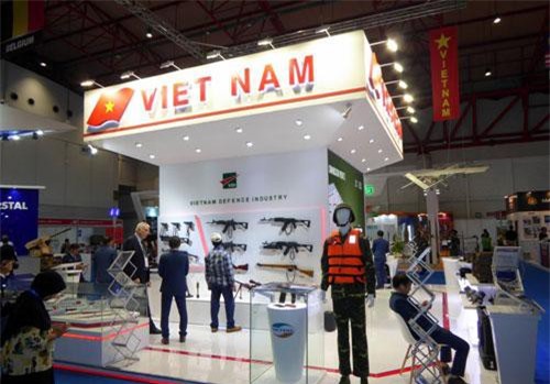 Vũ khí 'made in Việt Nam' mang ra nước ngoài khiến thế giới trầm trồ