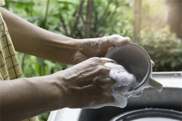 Sai lầm khi rửa bát 99% bà nội trợ Việt đều mắc - Hình 8 Sai lam khi rua bat 99% ba noi tro Viet deu mac-Hinh-8