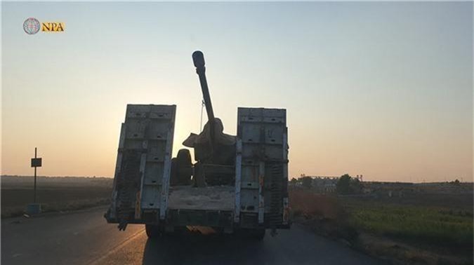 Trở lại Tal Tamr, quân đội Syria mang theo nhiều vũ khí hạng nặng - Hình 3 Tro lai Tal Tamr, quan doi Syria mang theo nhieu vu khi hang nang-Hinh-3