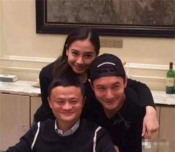 “Tỷ phú giàu nhất Trung Quốc” được Lý Liên Kiệt ra sức bảo vệ, nửa làng giải trí Hoa ngữ muốn kết thân - Ảnh 7. “Tỷ phú giàu nhất Trung Quốc” được Lý Liên Kiệt ra sức bảo vệ, nửa làng giải trí Hoa ngữ muốn kết thân - Ảnh 7.