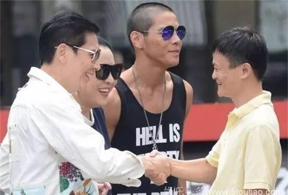 “Tỷ phú giàu nhất Trung Quốc” được Lý Liên Kiệt ra sức bảo vệ, nửa làng giải trí Hoa ngữ muốn kết thân - Ảnh 9. “Tỷ phú giàu nhất Trung Quốc” được Lý Liên Kiệt ra sức bảo vệ, nửa làng giải trí Hoa ngữ muốn kết thân - Ảnh 9.