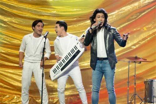 Phan Ngọc Luân đầy lãng tử khi biến hóa thành nhóm Modern Talking