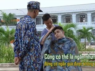 Sao nhập ngũ: Jun Phạm thương lượng không bị cắt tóc quá ngắn, La Thành tự nguyện xin 'cạo'