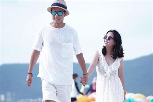 Hồng Đăng bức xúc mắng antifan vô học vì chê vợ anh xấu kinh hoàng