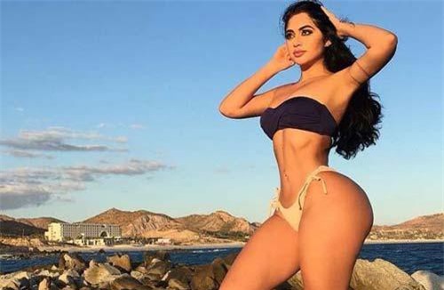 Nữ HLV thể dục sở hữu vòng 3 'cực khủng', khiến Kim Kardashian 'khóc thét'