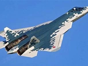 Tiêm kích Su-57 Nga có cặp động cơ mới, lập tức bay biểu diễn
