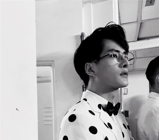 Truy tìm 'tung tích' hot boy trong MV của Phạm Quỳnh Anh, tưởng lạ hóa quen